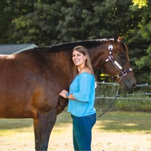 Meet your Posher, Courtney